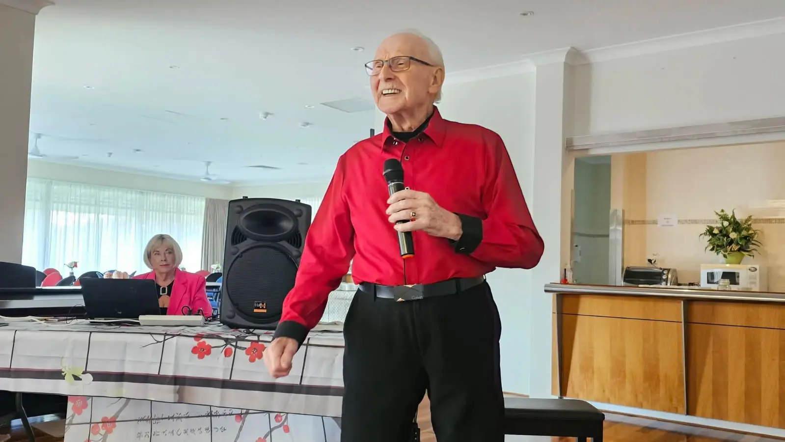 Eddie Storm performing across aged care homes in Western Australia | Senior Story